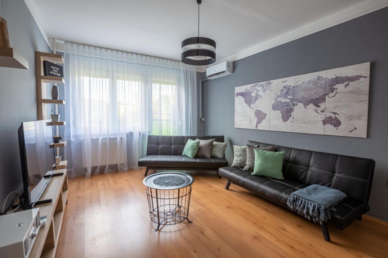 Center Home Apartman Oroshaza Exterior photo